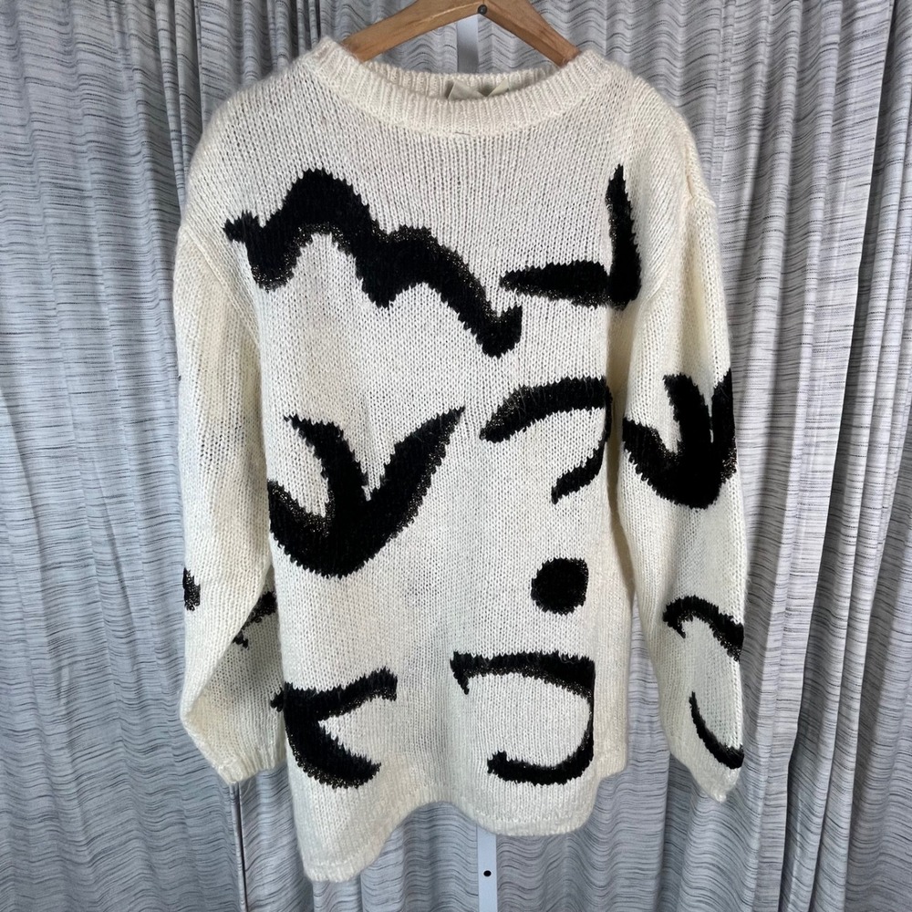 Vintage Liz Claiborne Abstract Graphic Knit Sweater White Black Large 80s 90s